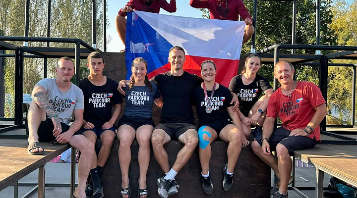 Devítičlenná výprava se vrátila z portugalské Coimbry, kde se účastnila druhého letošního světového poháru FIG Parkour World Cup. Závody probíhaly v náročných podmínkách pod žhavým portugalským sluncem, kdy denní teploty dosahovaly až 34 °C.